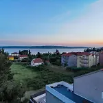 Jukic 2 Каштела