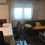 Jukic 2 Апартаменты Каштела