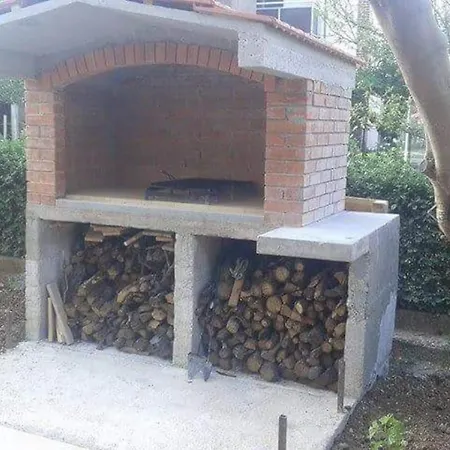 Jukic 2 Apartamento Kaštela