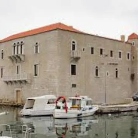 Apartamento Jukic 2 *