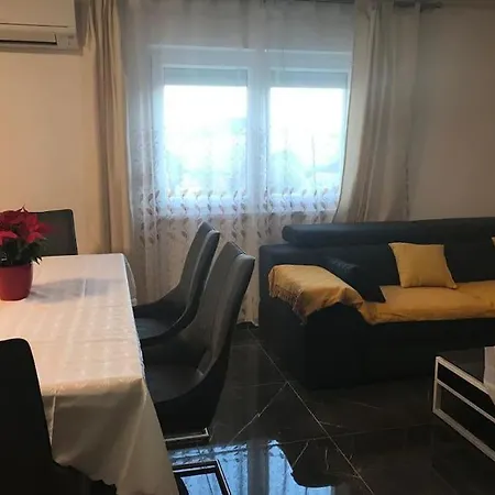 Jukic 2 Apartamento Kaštela